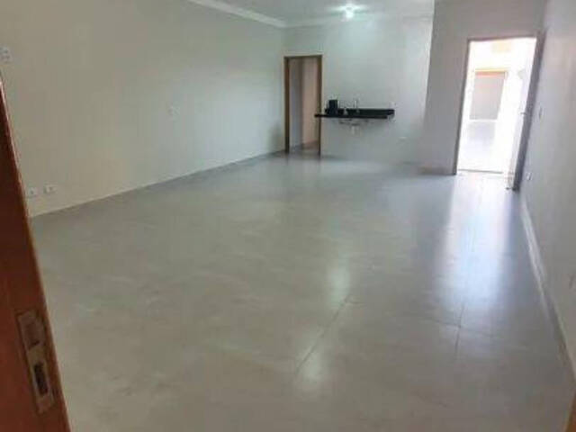 Casa para Venda em São José dos Campos - 4