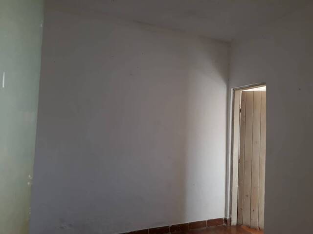 Casa para Venda em São José dos Campos - 4