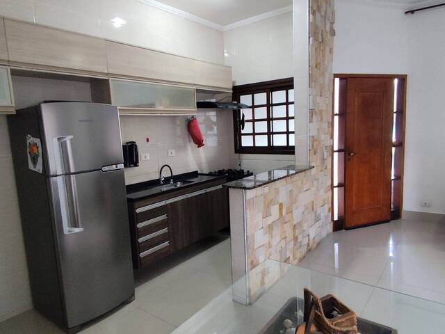 #108 - Casa para Venda em São José dos Campos - SP - 3