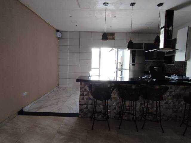 Casa para Venda em São José dos Campos - 4