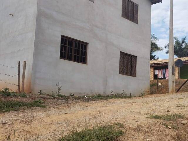 #115 - Casa para Venda em Paraibuna - SP - 2