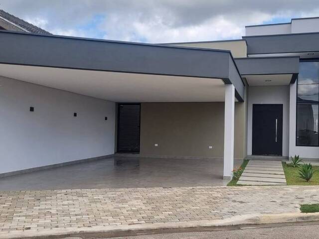 #117 - Casa para Venda em São José dos Campos - SP