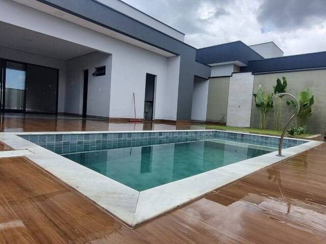 #117 - Casa para Venda em São José dos Campos - SP