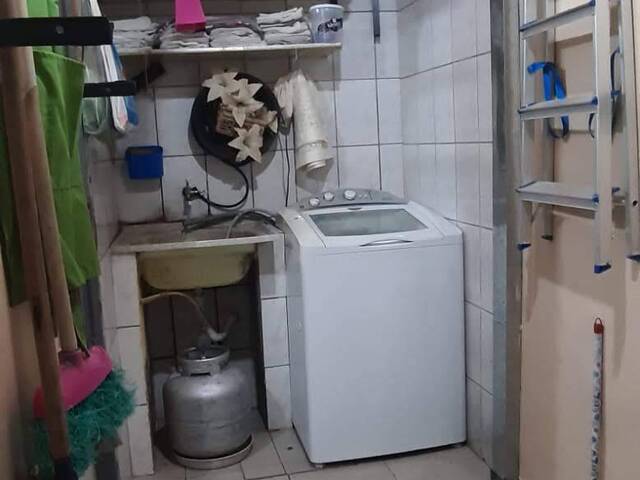 Casa para Venda em São José dos Campos - 2