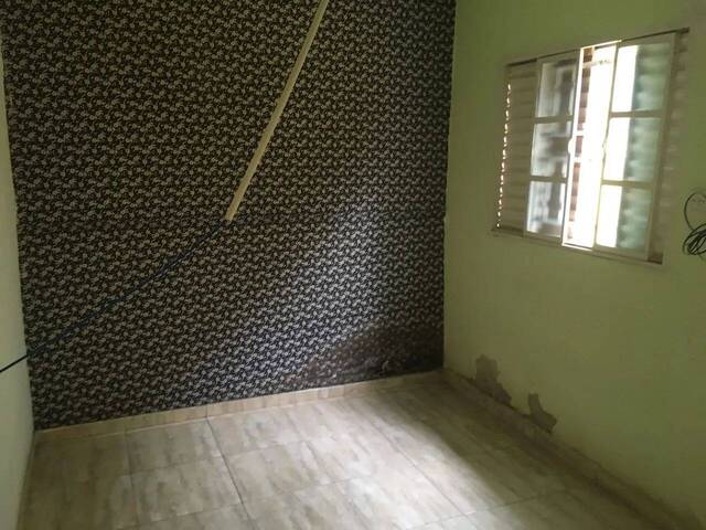 Casa para Venda em São José dos Campos - 2