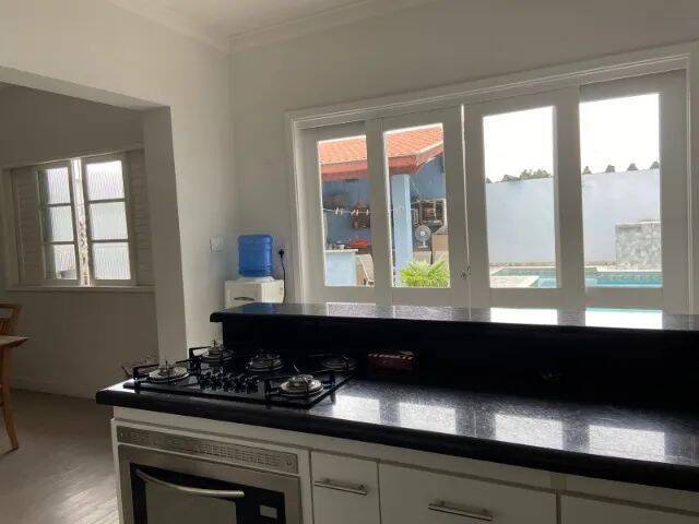 Casa para Venda em São José dos Campos - 3