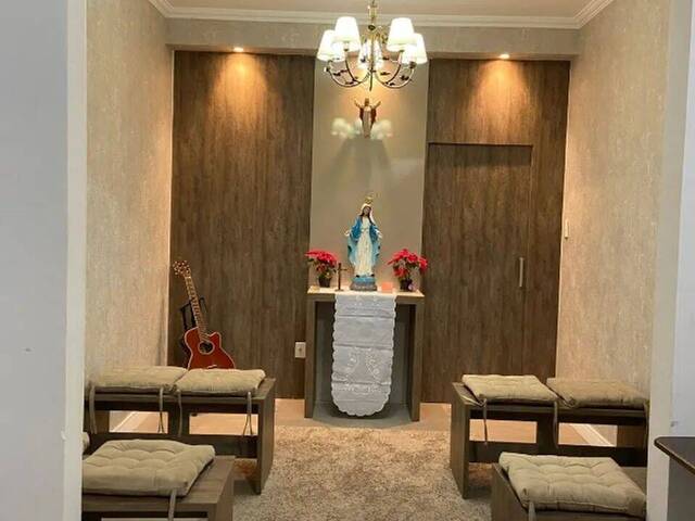 Casa para Venda em São José dos Campos - 4