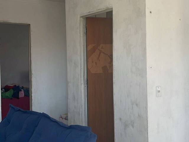 Casa para Venda em São José dos Campos - 4