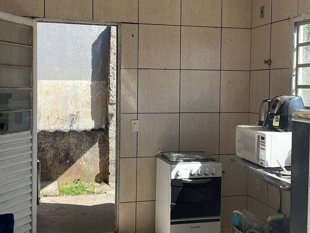 Casa para Venda em São José dos Campos - 3