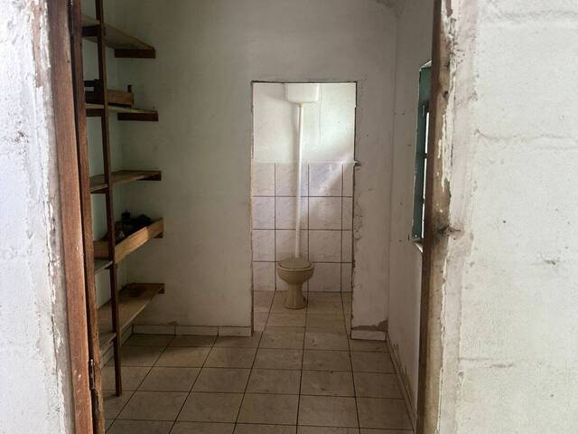 Casa para Venda em São José dos Campos - 3