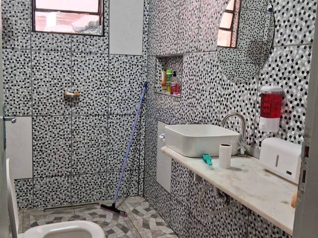 Casa para Venda em São José dos Campos - 5