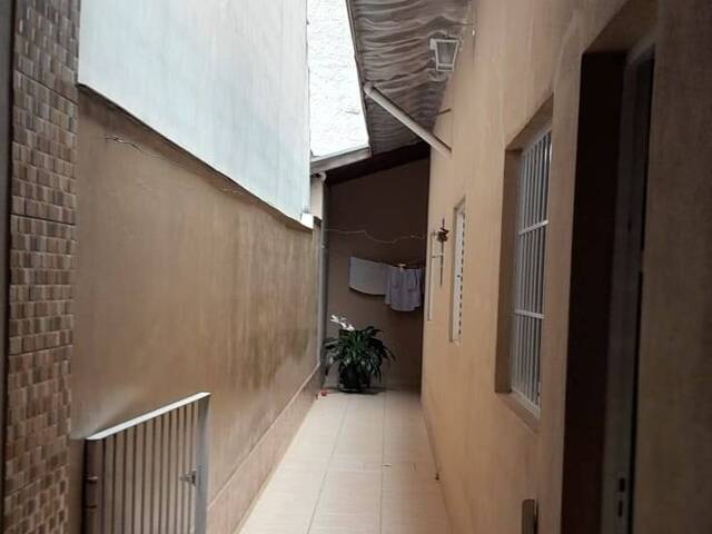 Casa para Venda em São José dos Campos - 2