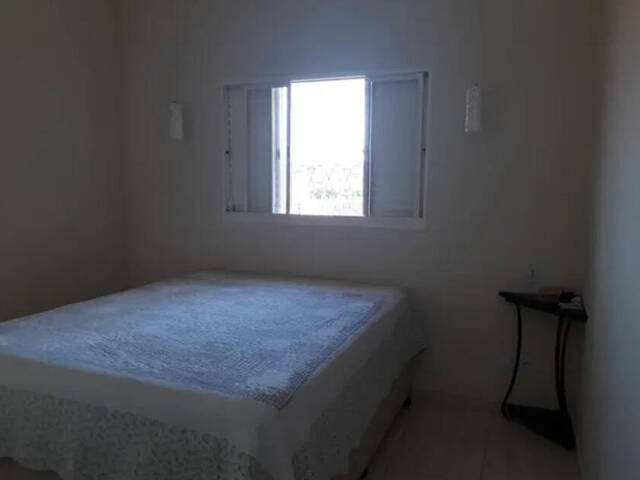 Casa para Venda em São José dos Campos - 4