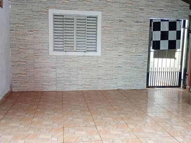 Casa para Venda em São José dos Campos - 4