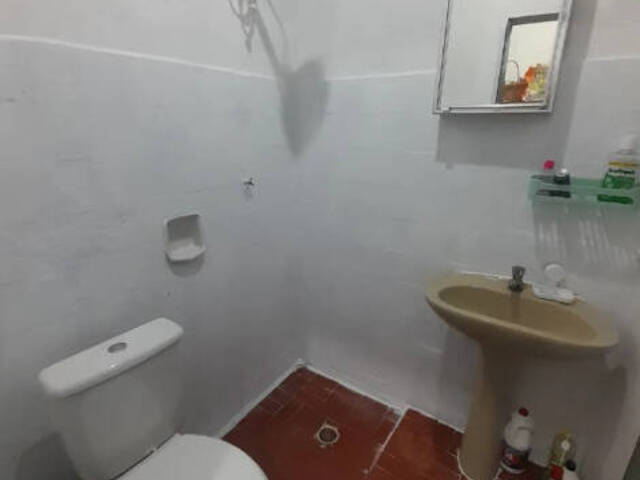 Casa para Venda em São José dos Campos - 4