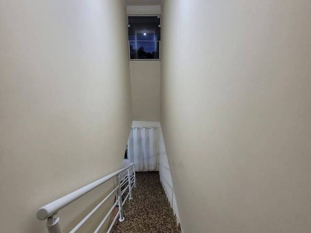 Casa para Venda em São José dos Campos - 3