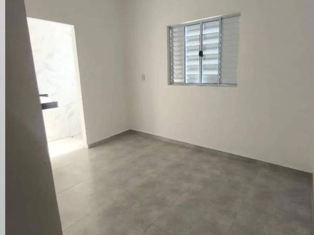 Casa para Venda em São José dos Campos - 5