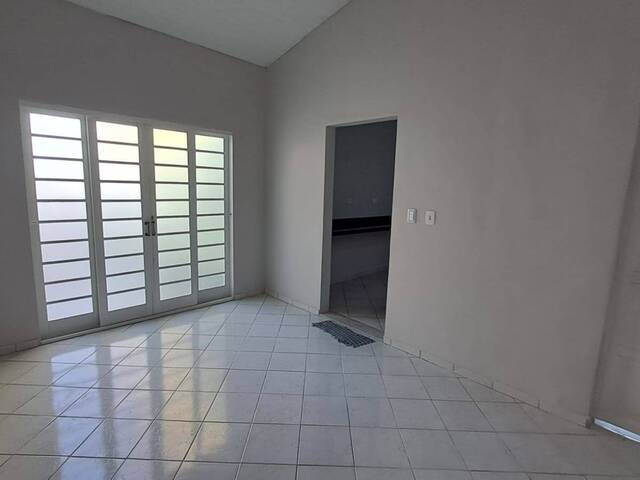 Casa para Venda em São José dos Campos - 5