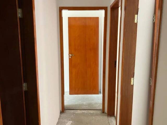 Casa para Venda em São José dos Campos - 5